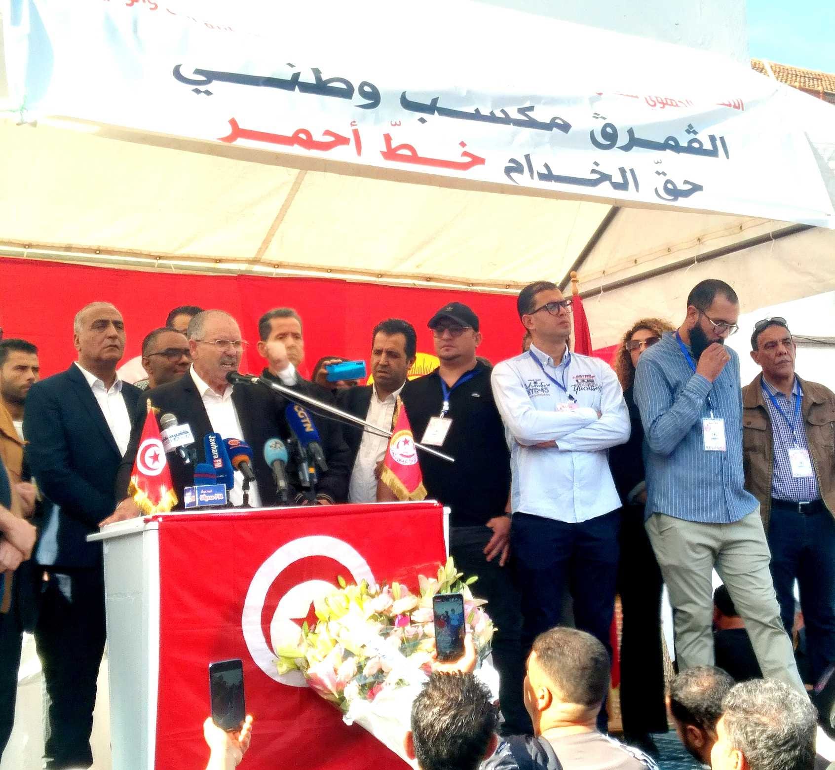 نورالدين الطبوبي .. مجرد الحديث عن التفويت في المؤسسات العمومية خط أحمر